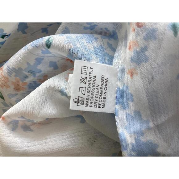 Floral‎ Off Shoulder Romper Women’s Med Blue Summer Short Sleeve Casual Cute - Picture 2 of 9